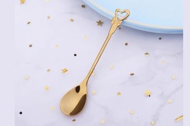 Set cucharitas x6 doradas mango corazon (1)